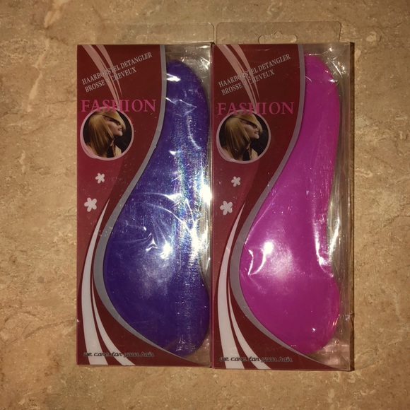Other - 🛑SOLD🛑 2 NWT - Wet/Dry Detangling Brushes